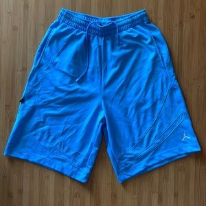 JORDAN MENS BASKETBALL SHORTS SIZE M